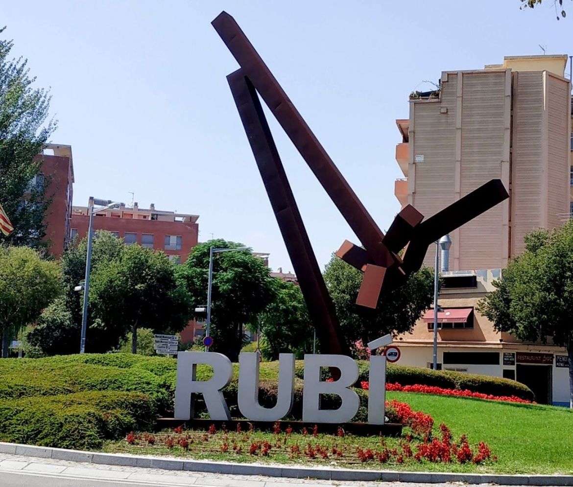 Alquiler-de-Autocaravanas-en-Rubi1.jpg